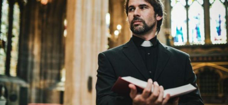 Important Distinctions Between Ministers and Other Church Staff